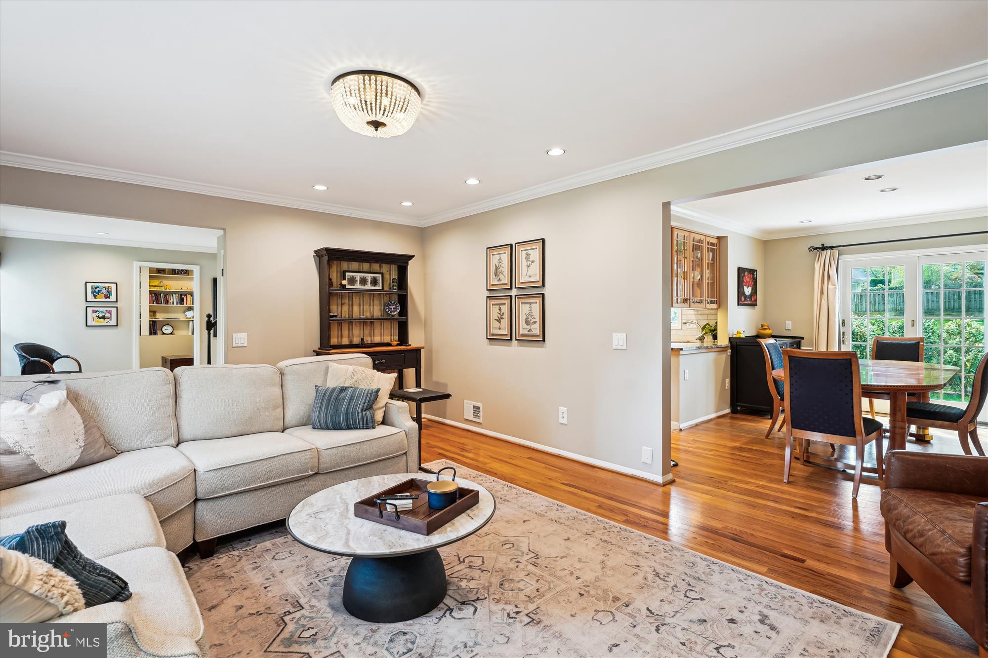 9000 HUNTING HORN LANE