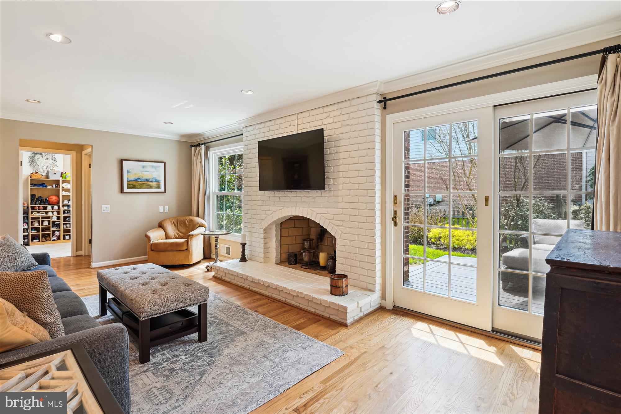 9000 HUNTING HORN LANE