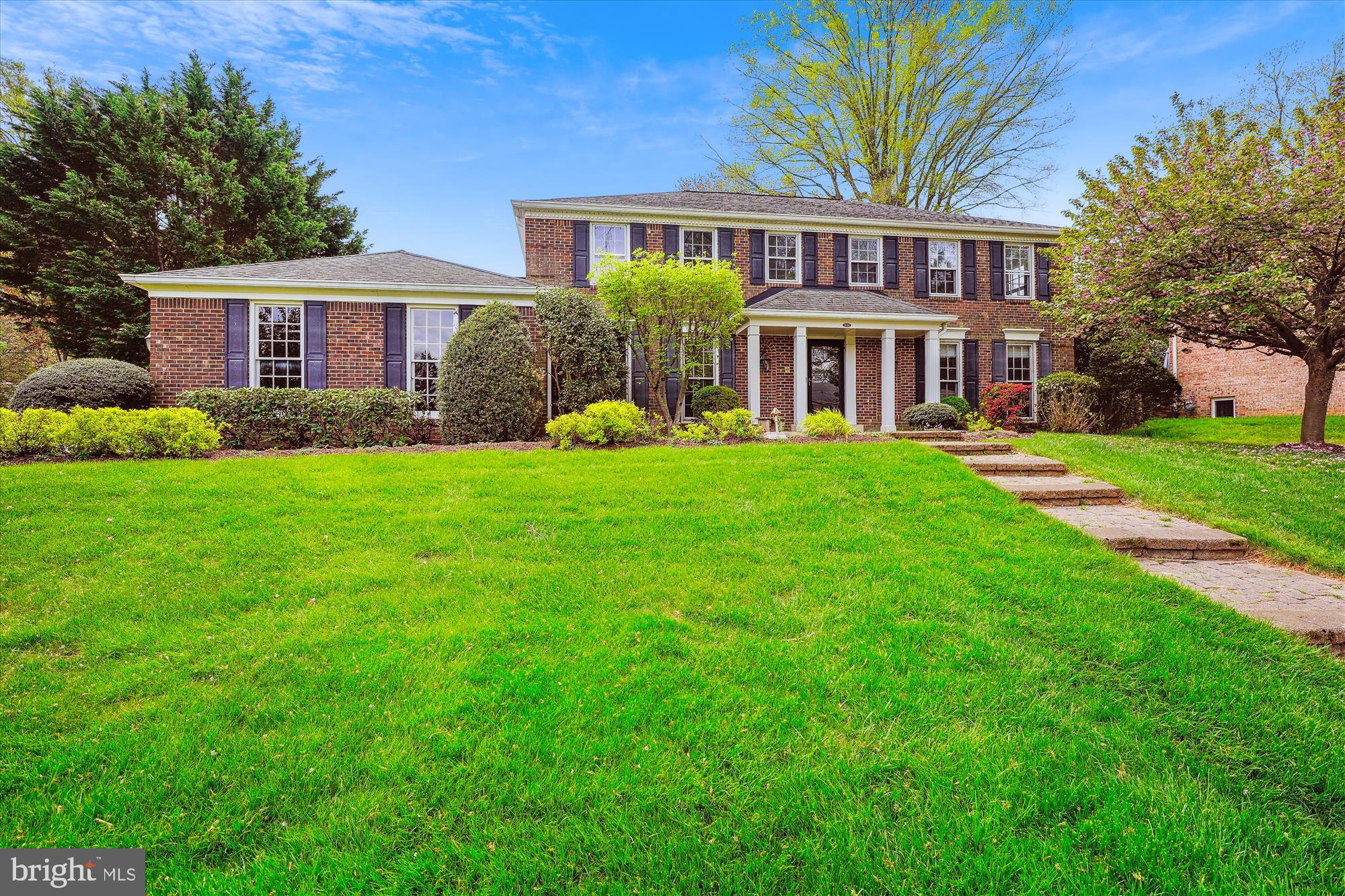 9000 HUNTING HORN LANE