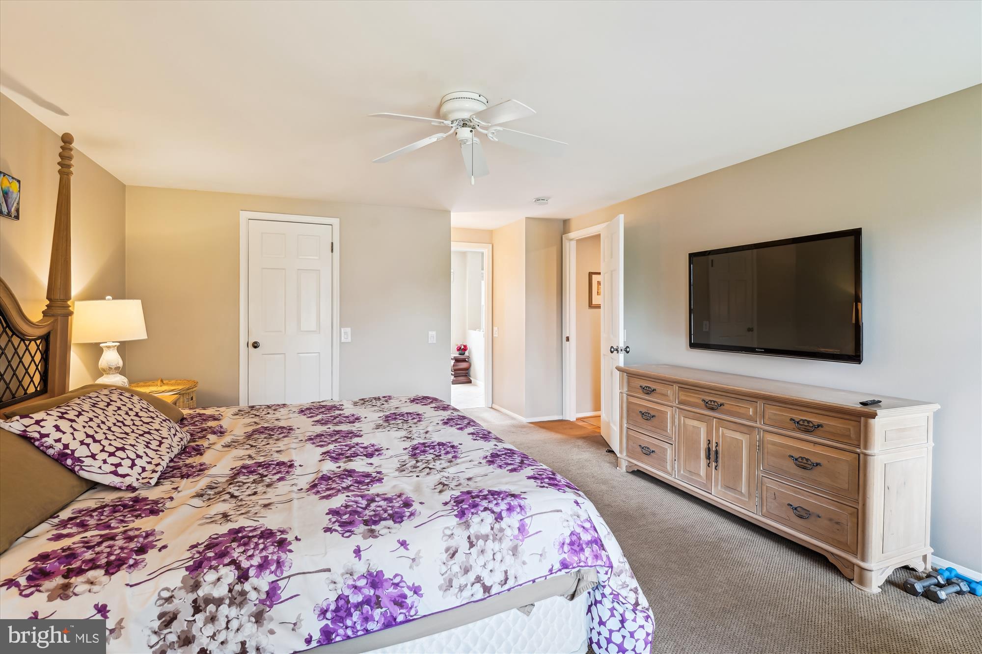 9000 HUNTING HORN LANE