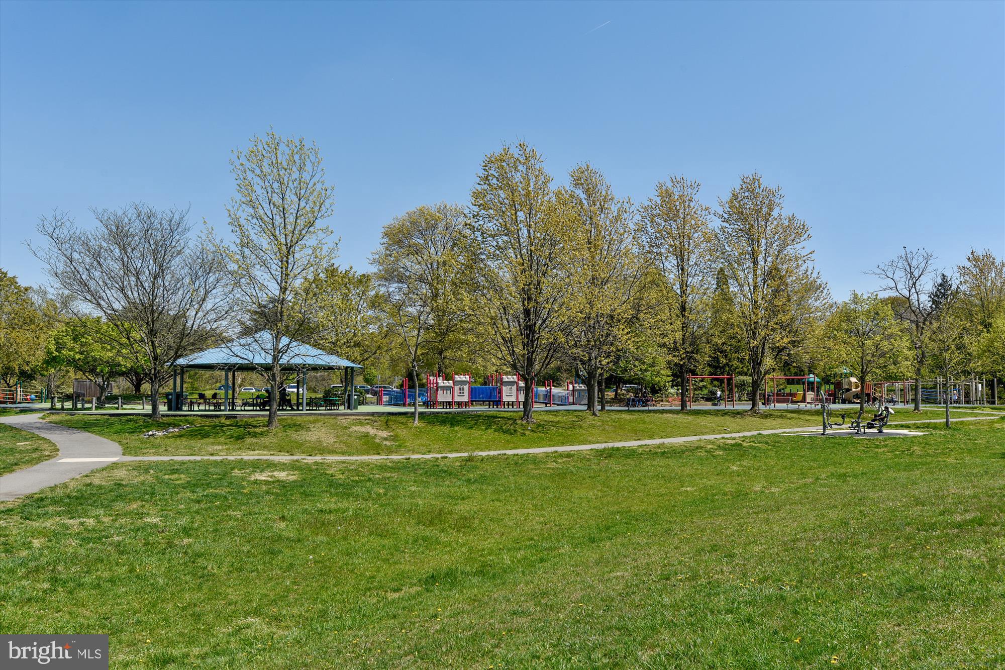 9000 HUNTING HORN LANE