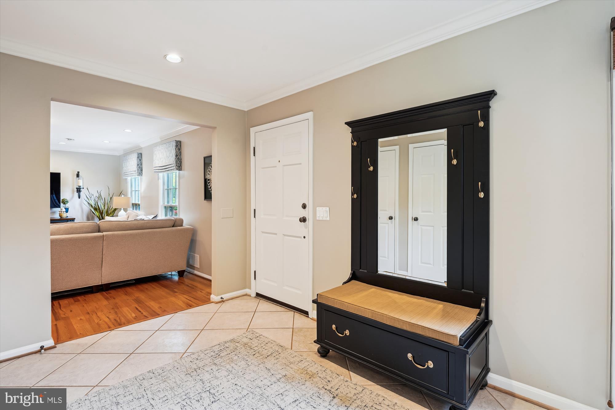 9000 HUNTING HORN LANE