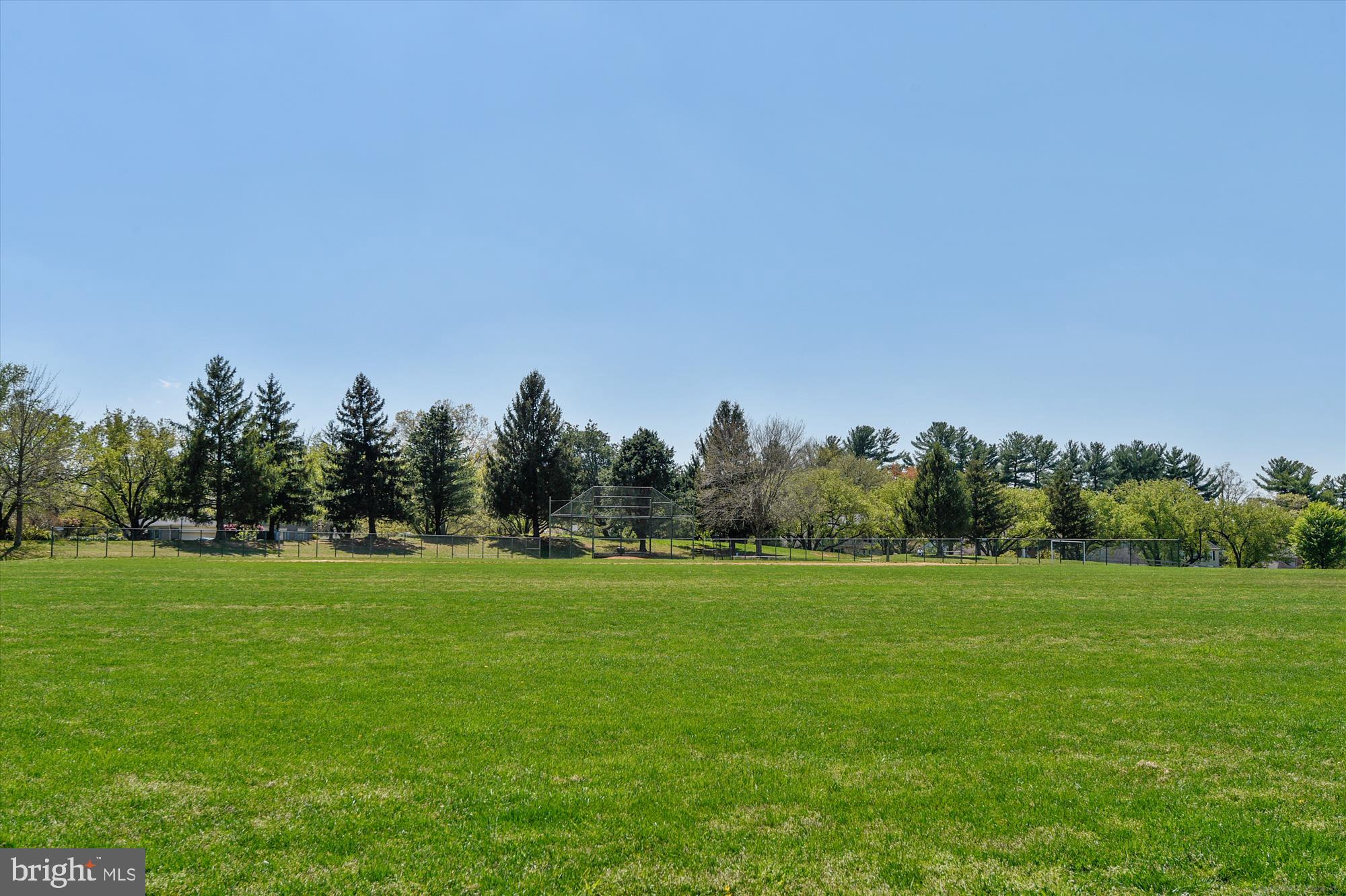 9000 HUNTING HORN LANE