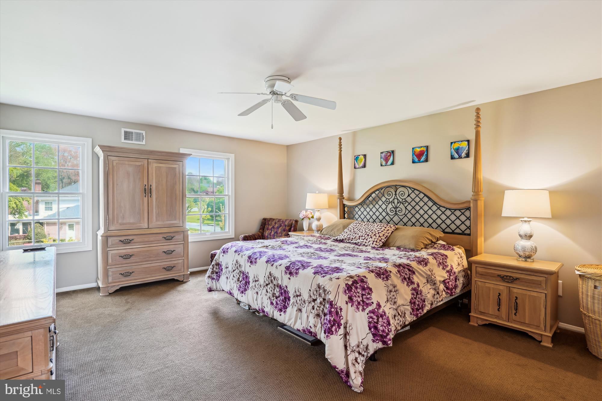 9000 HUNTING HORN LANE