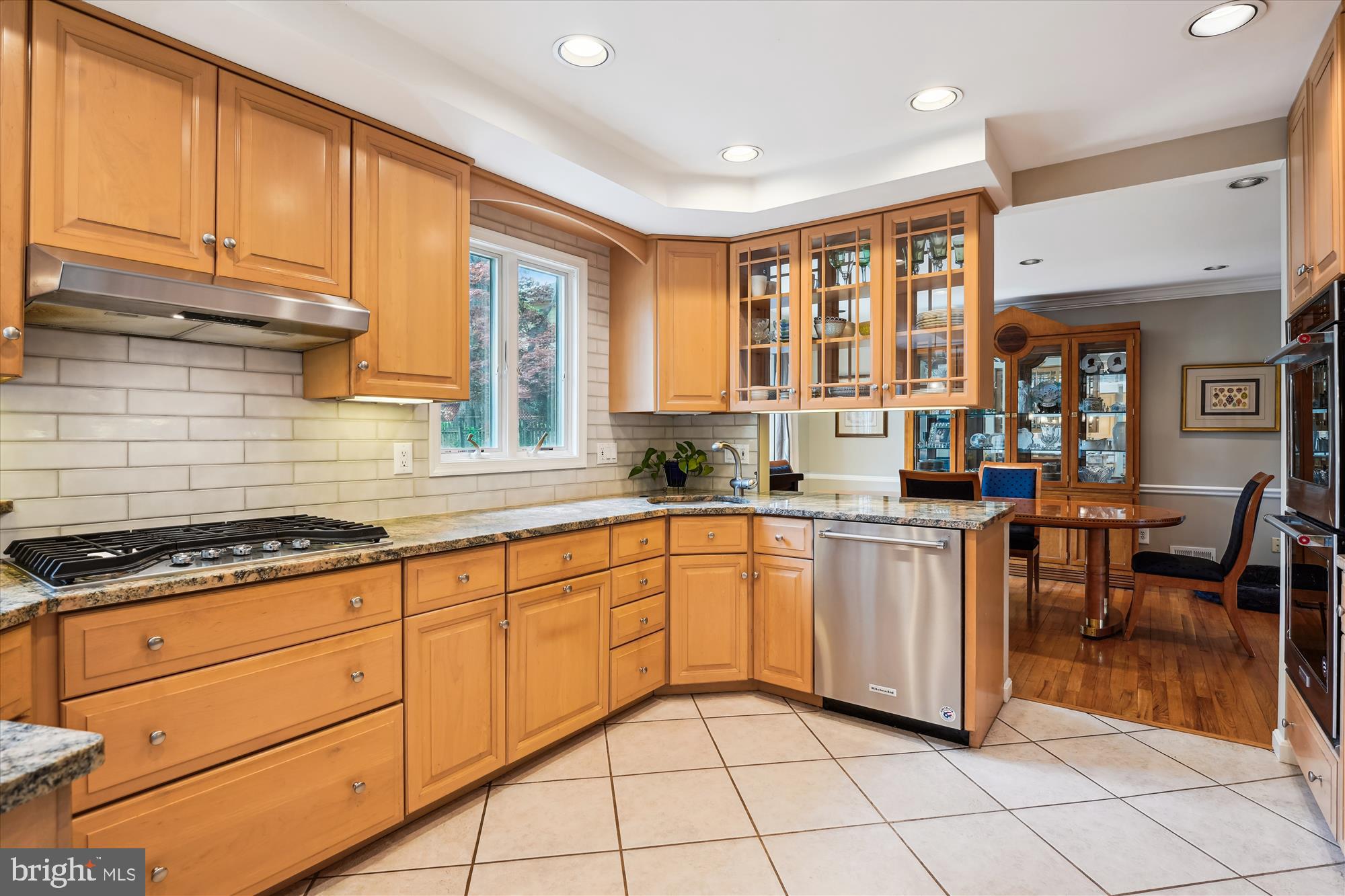 9000 HUNTING HORN LANE