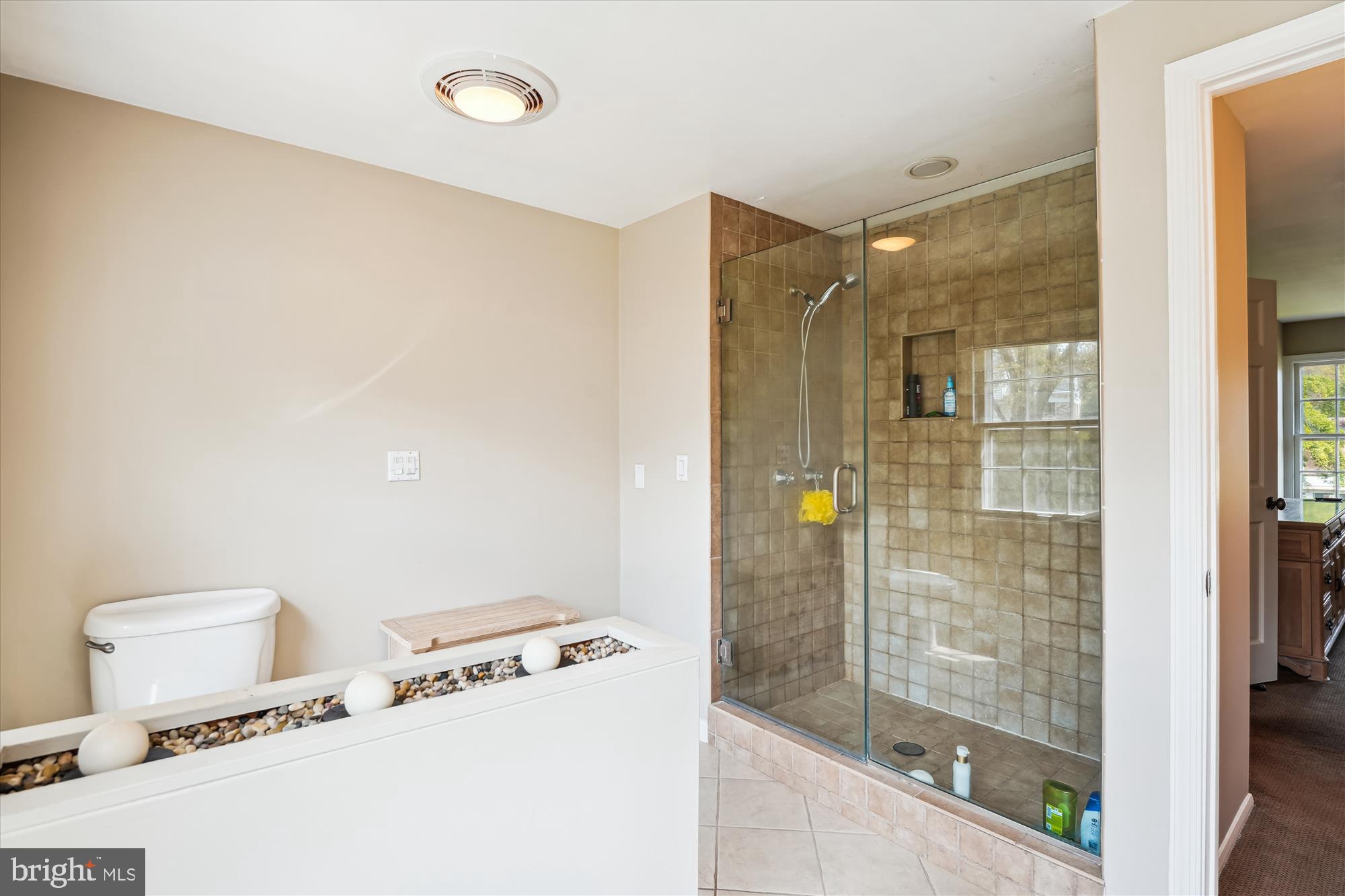 9000 HUNTING HORN LANE