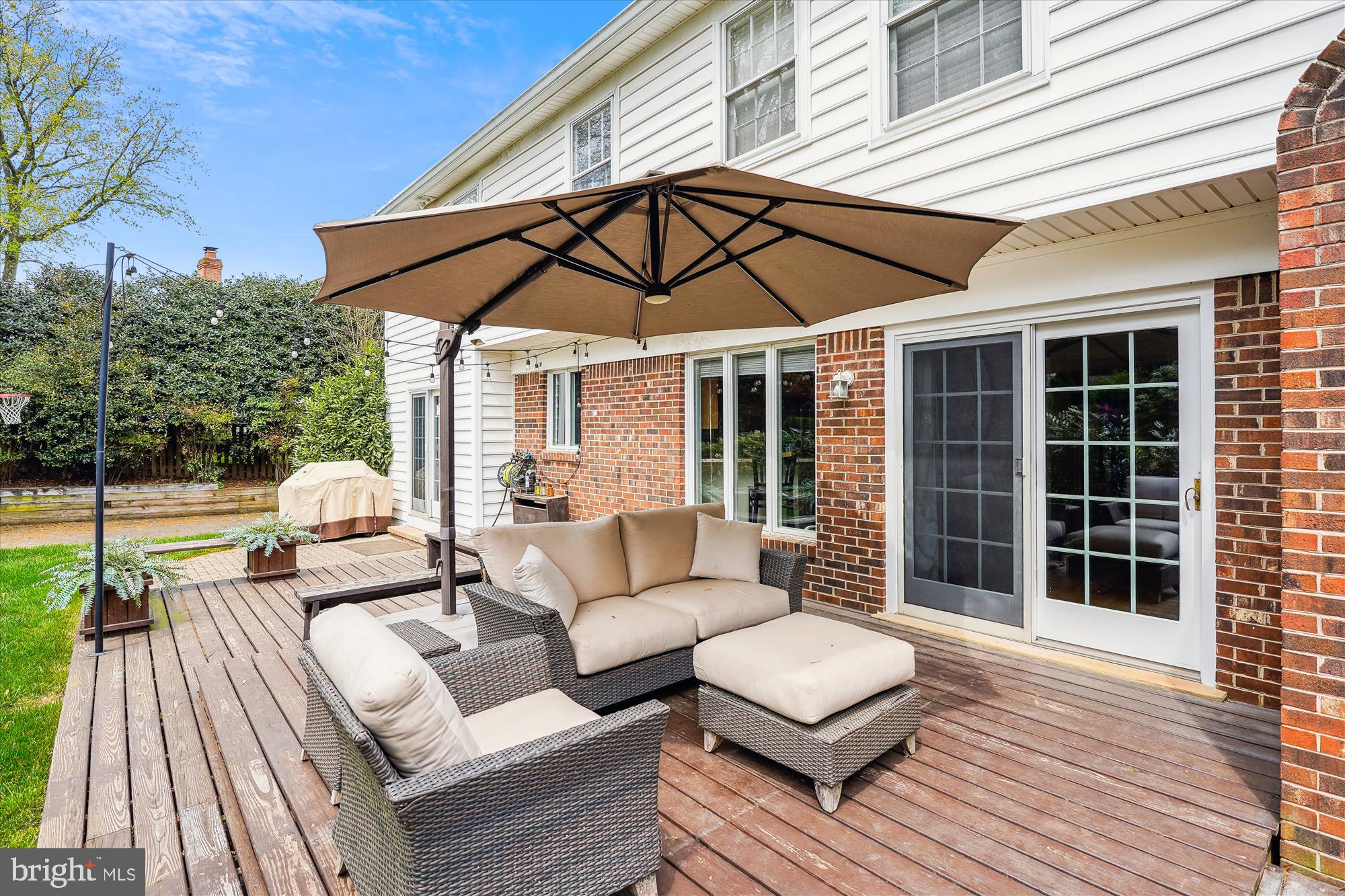 9000 HUNTING HORN LANE