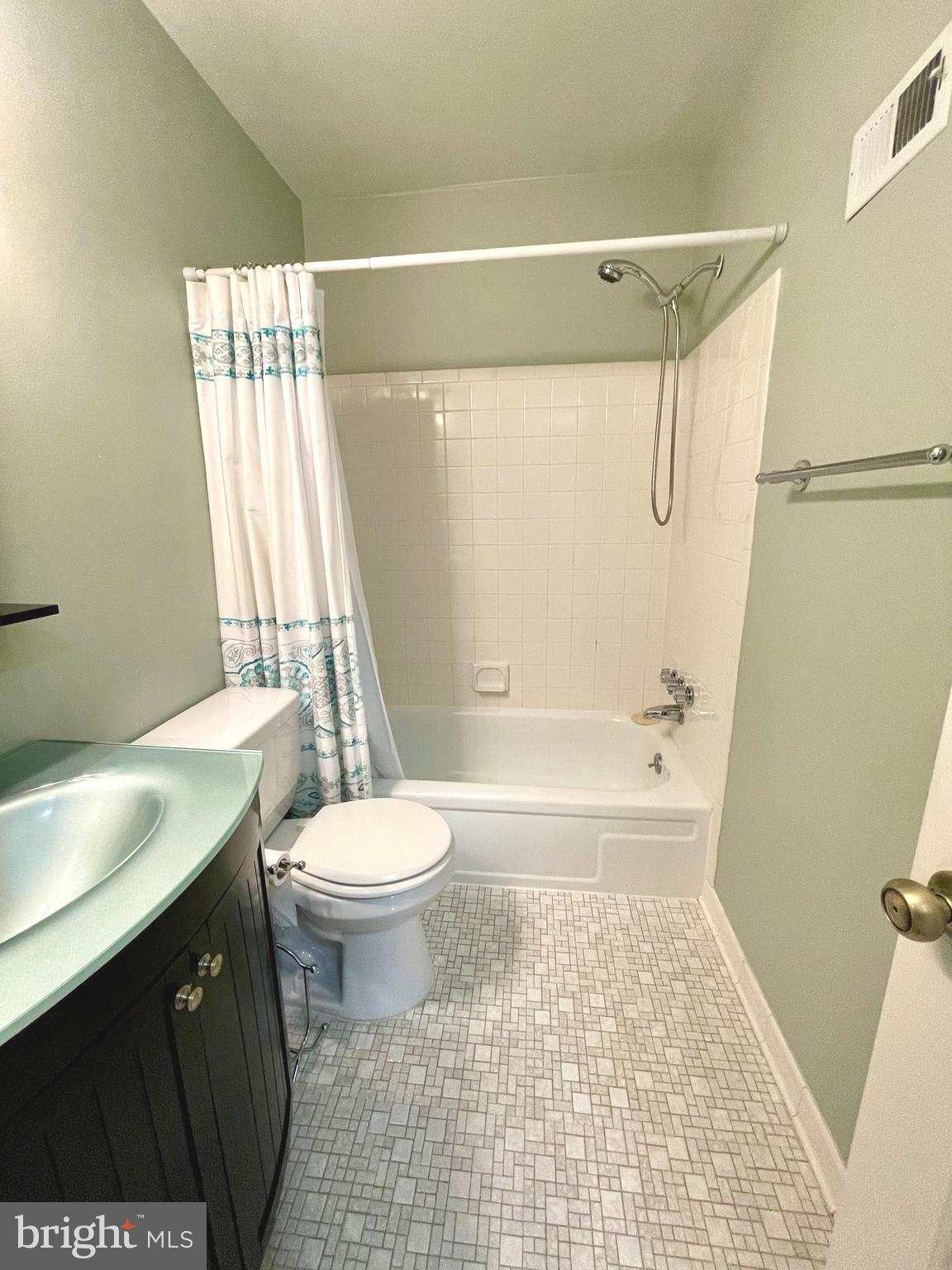4840 CHEVY CHASE DR #151