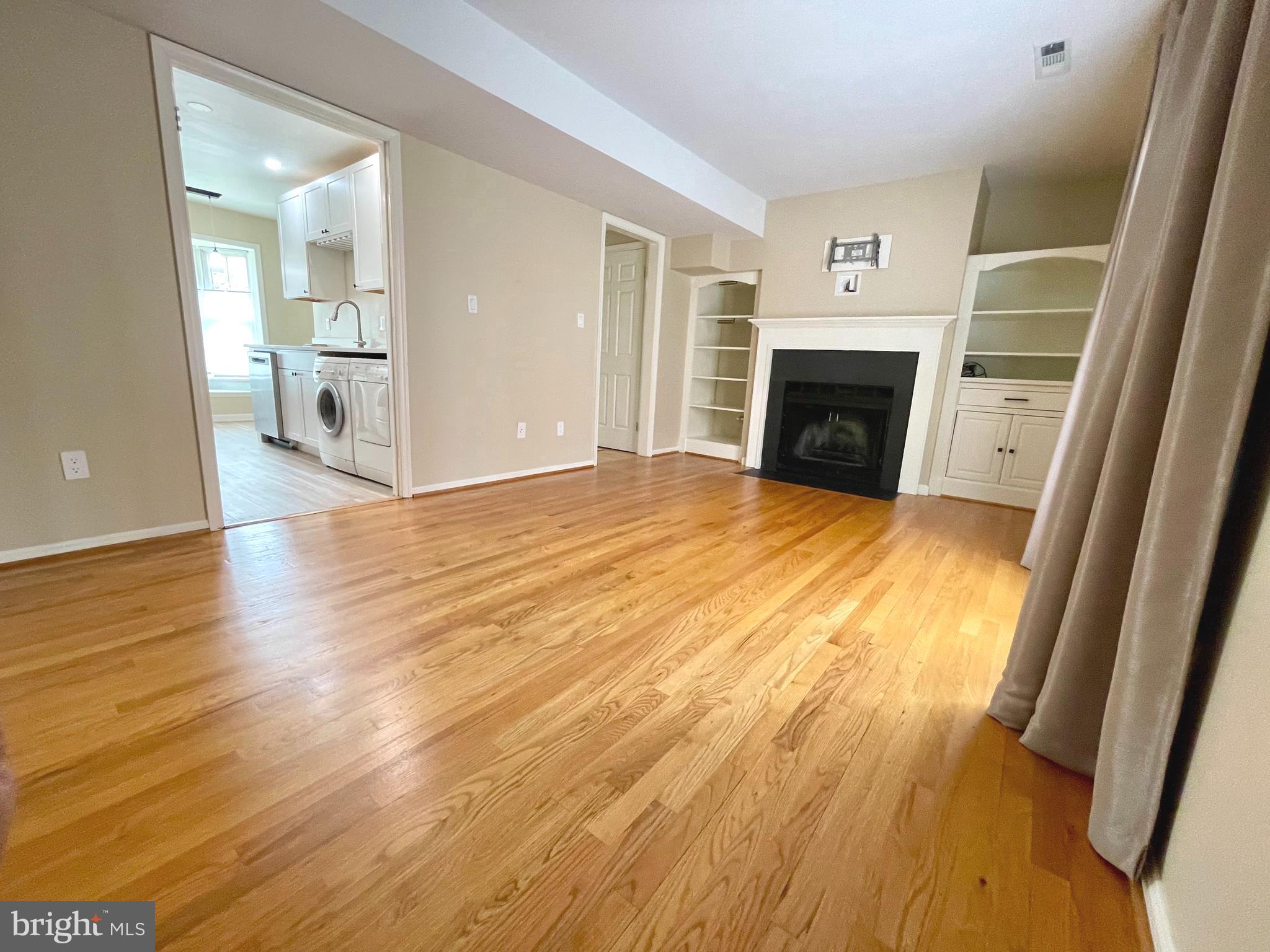 4840 CHEVY CHASE DR #151