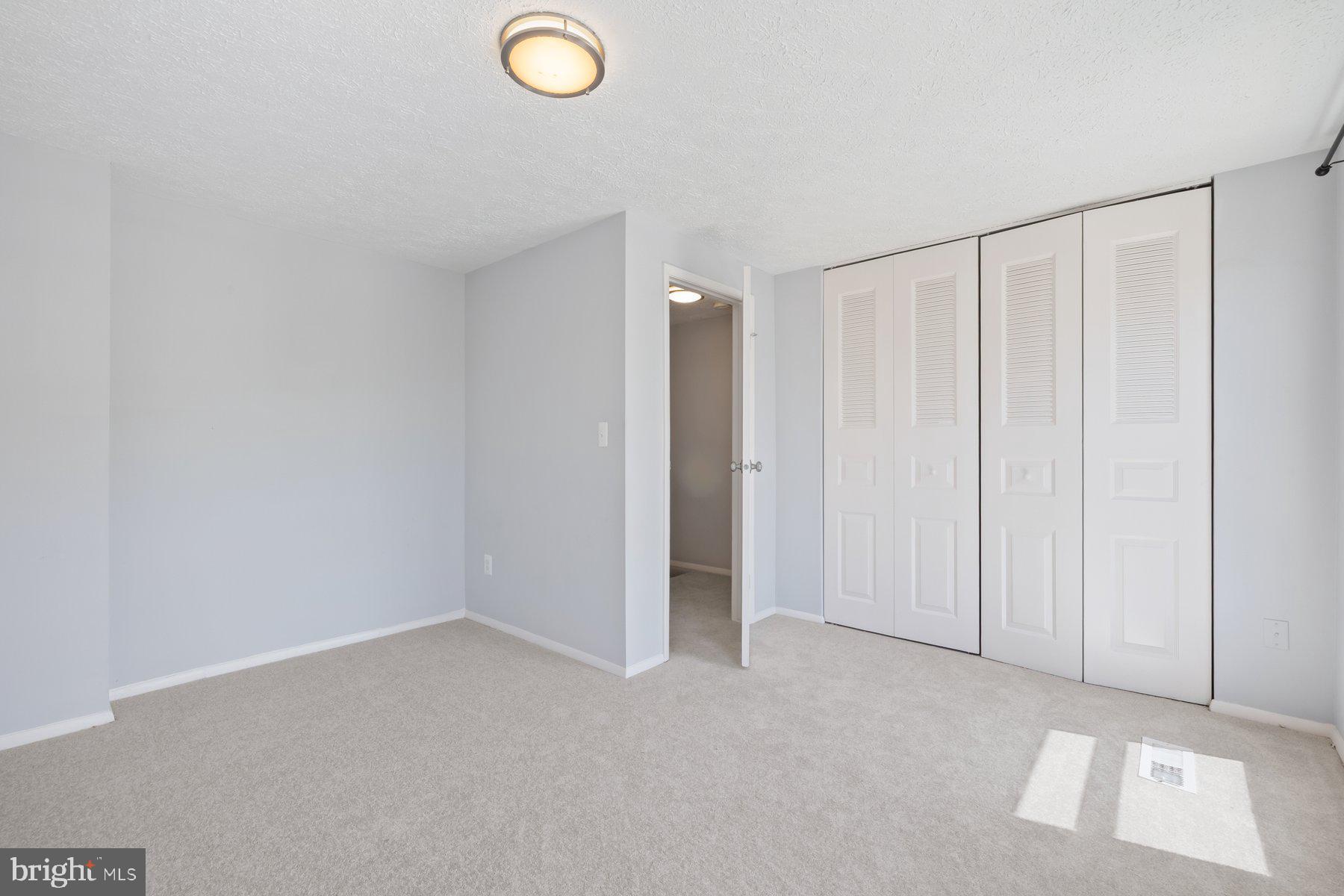 12542 Cross Ridge Way