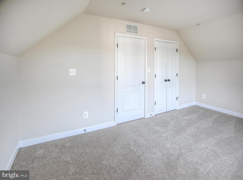13501 Moonlight Trail Dr