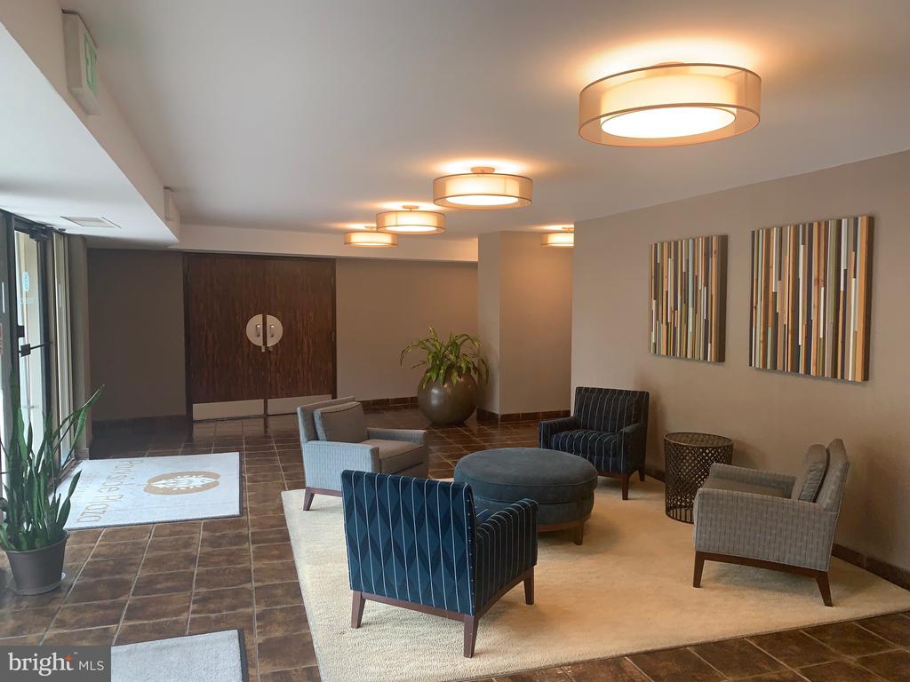 9039 Sligo Creek Pkwy #706