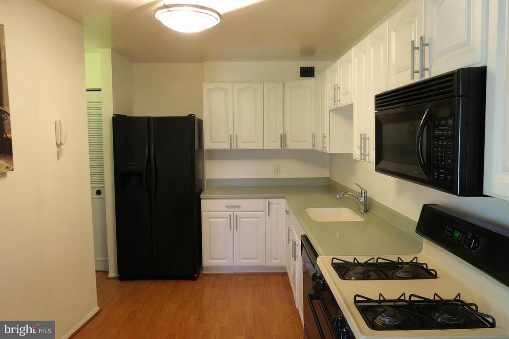 9039 Sligo Creek Pkwy #706