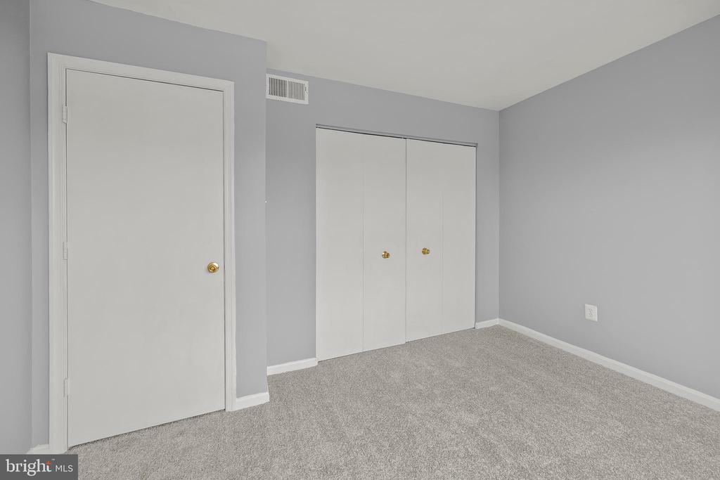 6 Normandy Square Ct #2cf