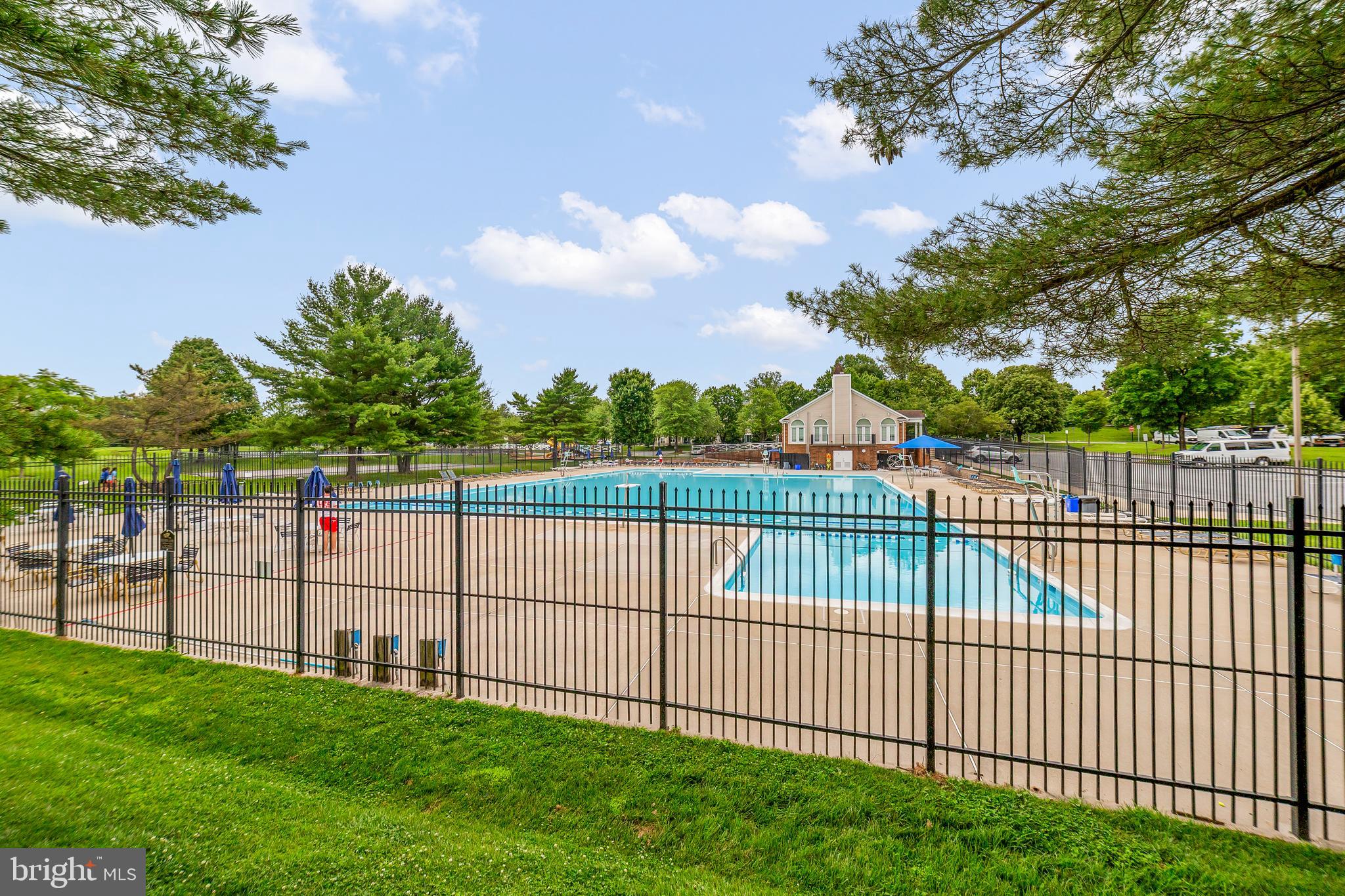 6 Normandy Square Ct #2cf
