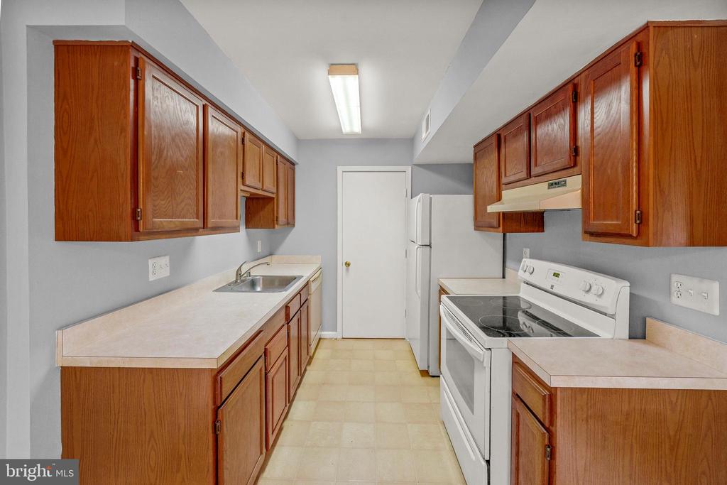 6 Normandy Square Ct #2cf