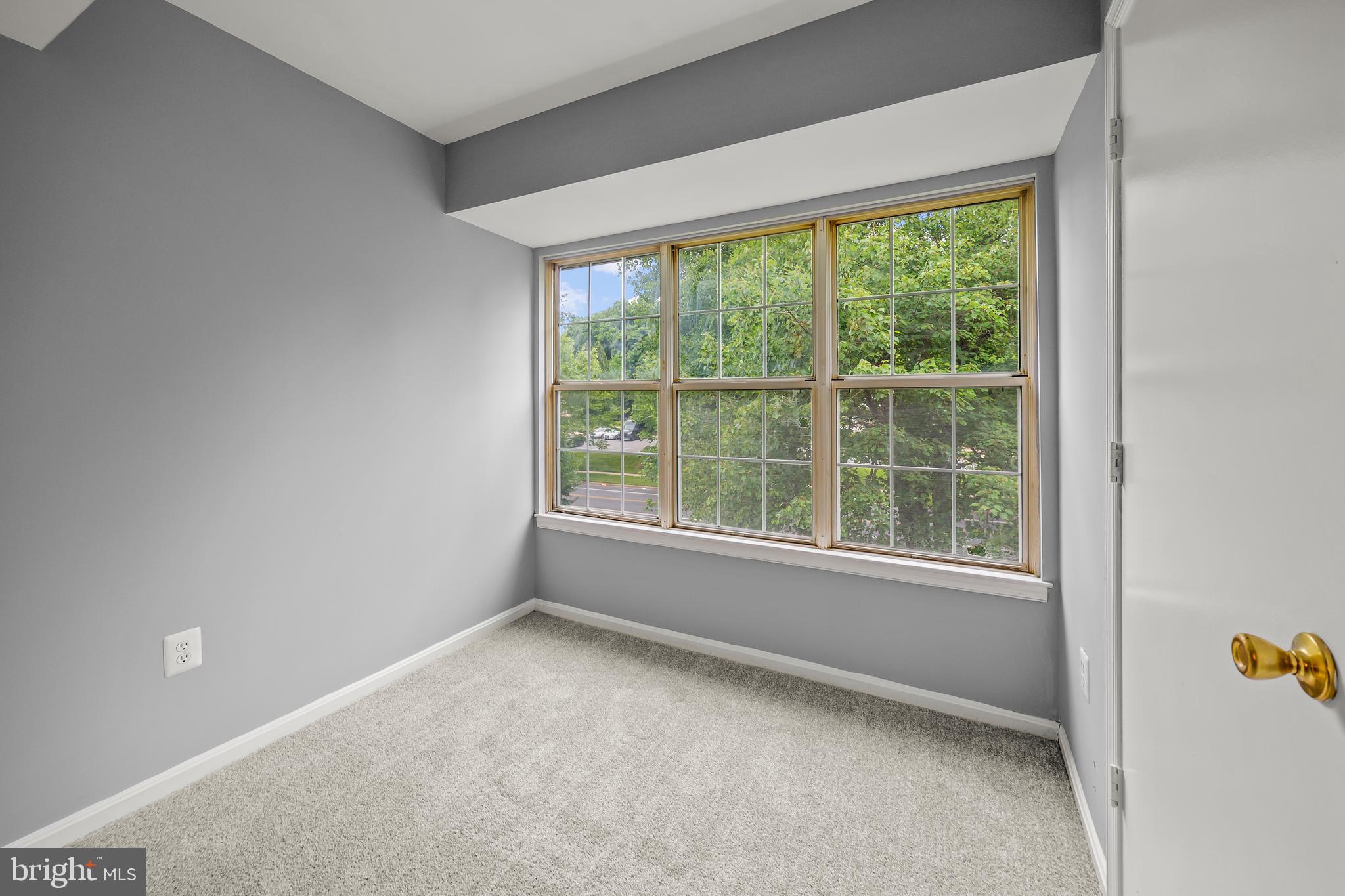 6 Normandy Square Ct #2cf