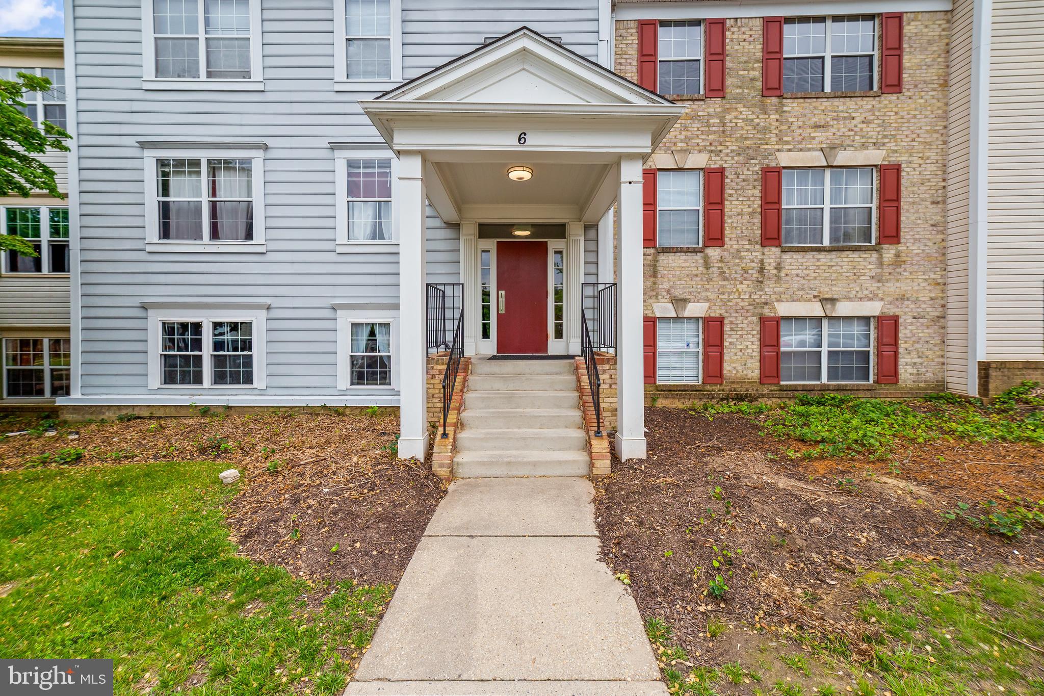 6 Normandy Square Ct #2cf