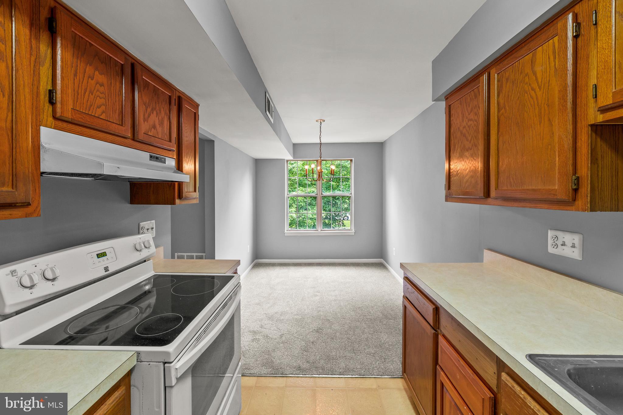 6 Normandy Square Ct #2cf