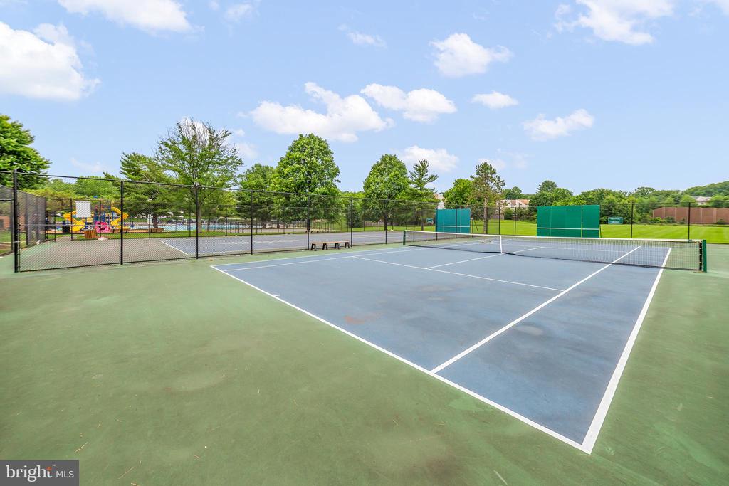 6 Normandy Square Ct #2cf