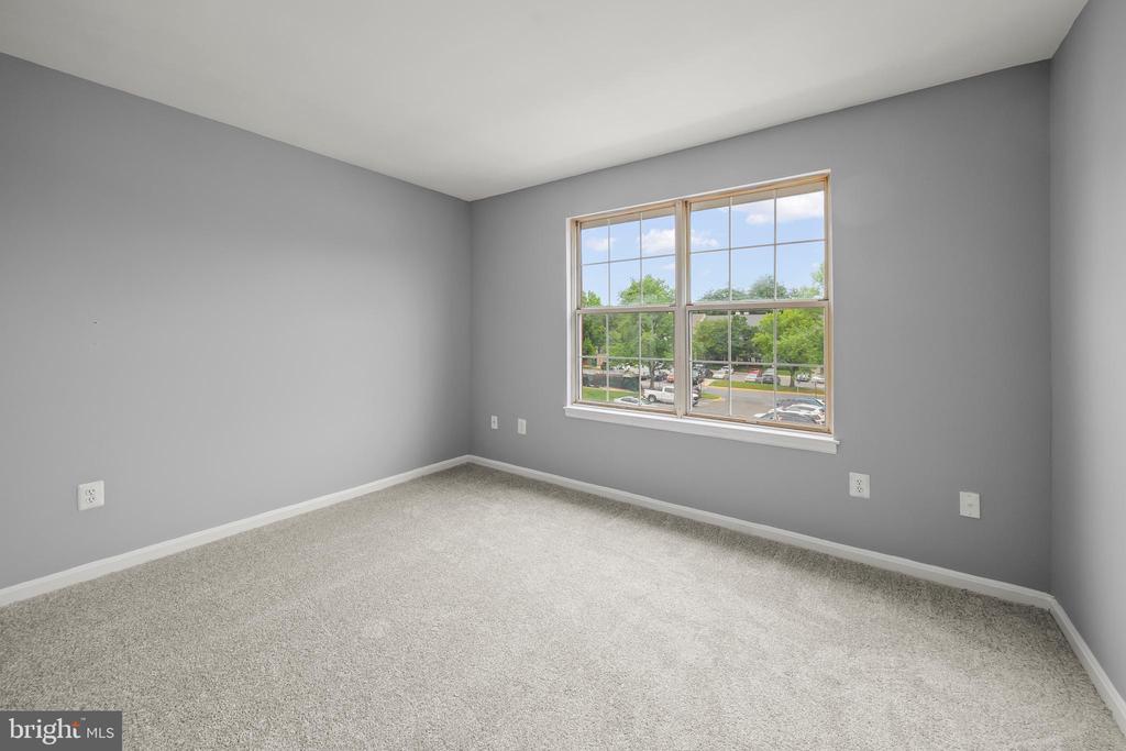 6 Normandy Square Ct #2cf