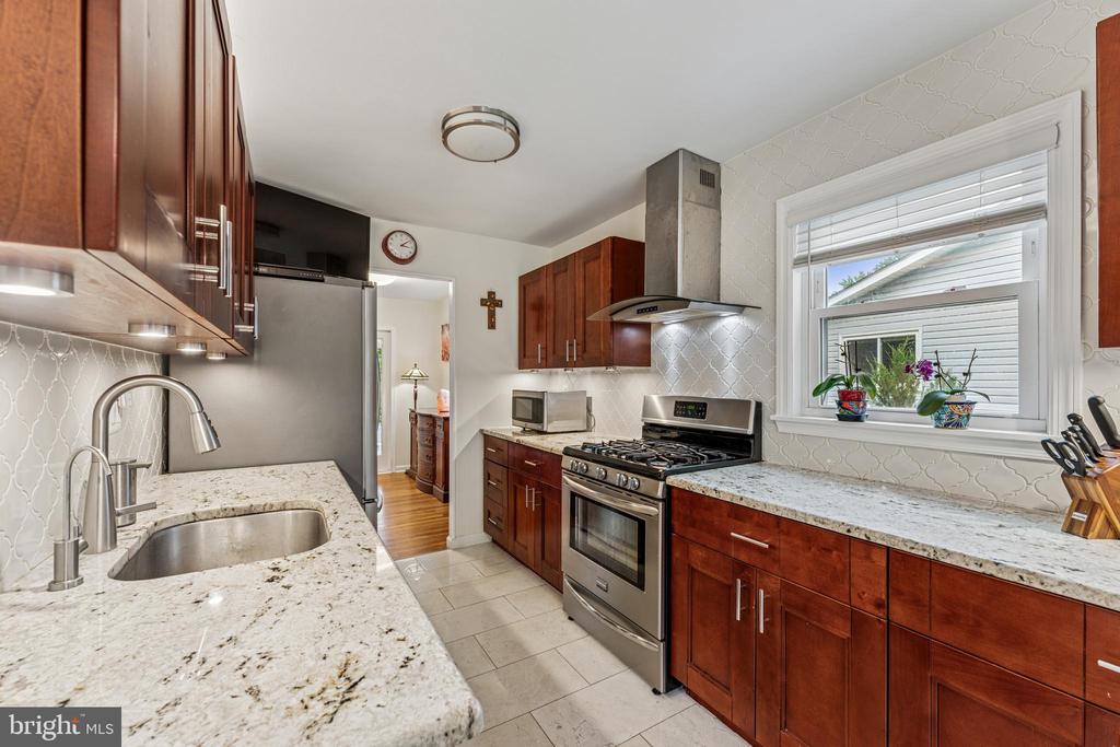 709 Harrington Rd