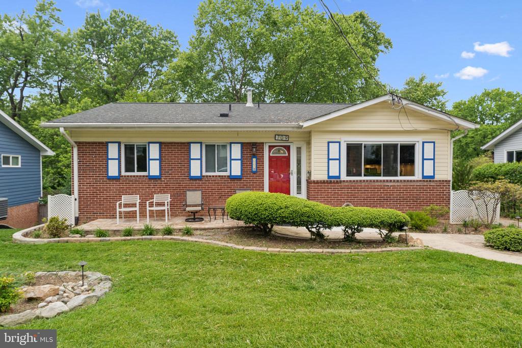 709 Harrington Rd