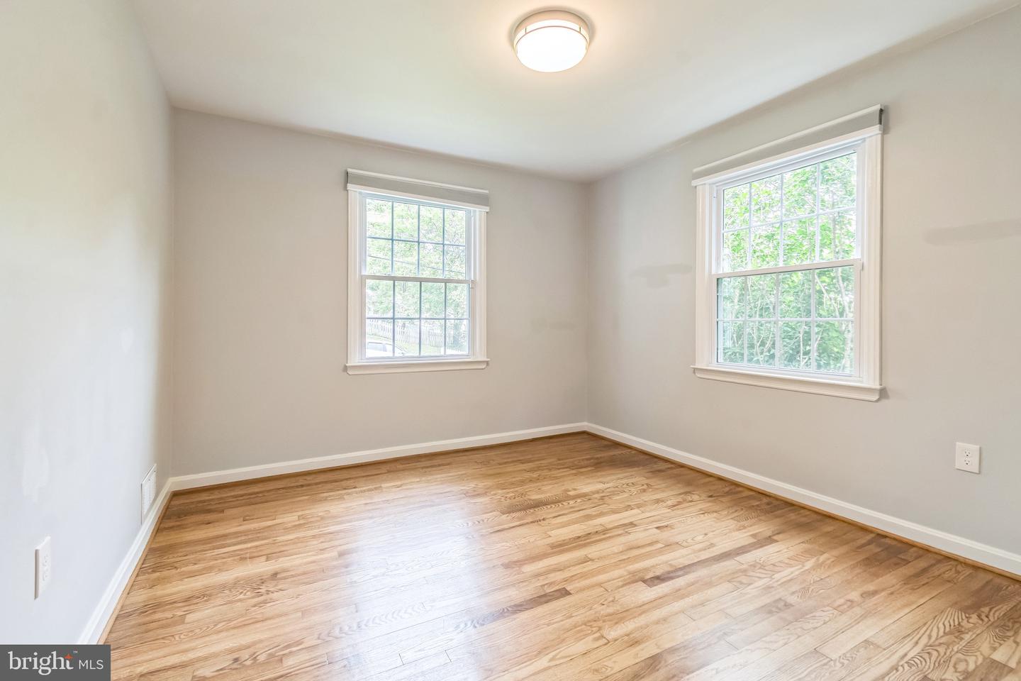 10904 DEVIN PL