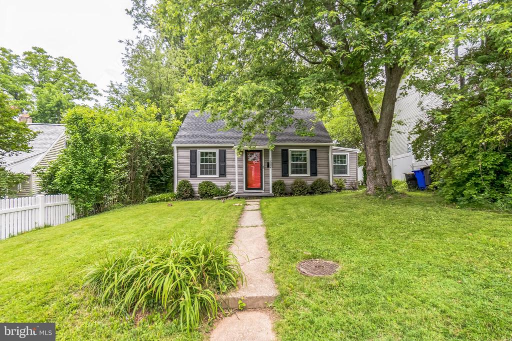 10904 DEVIN PL