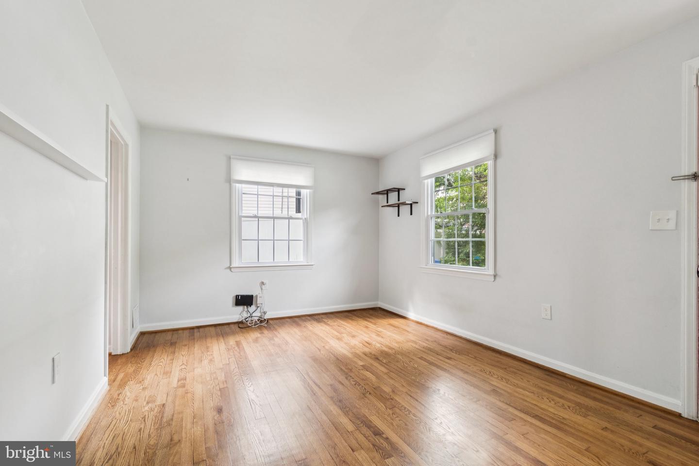 10904 DEVIN PL