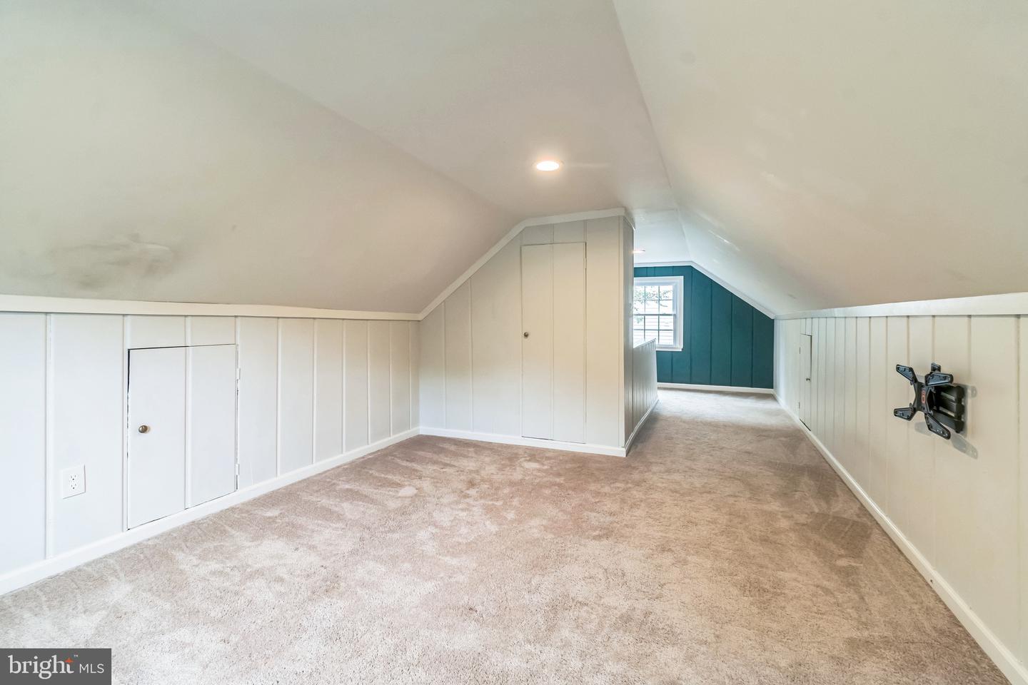 10904 DEVIN PL