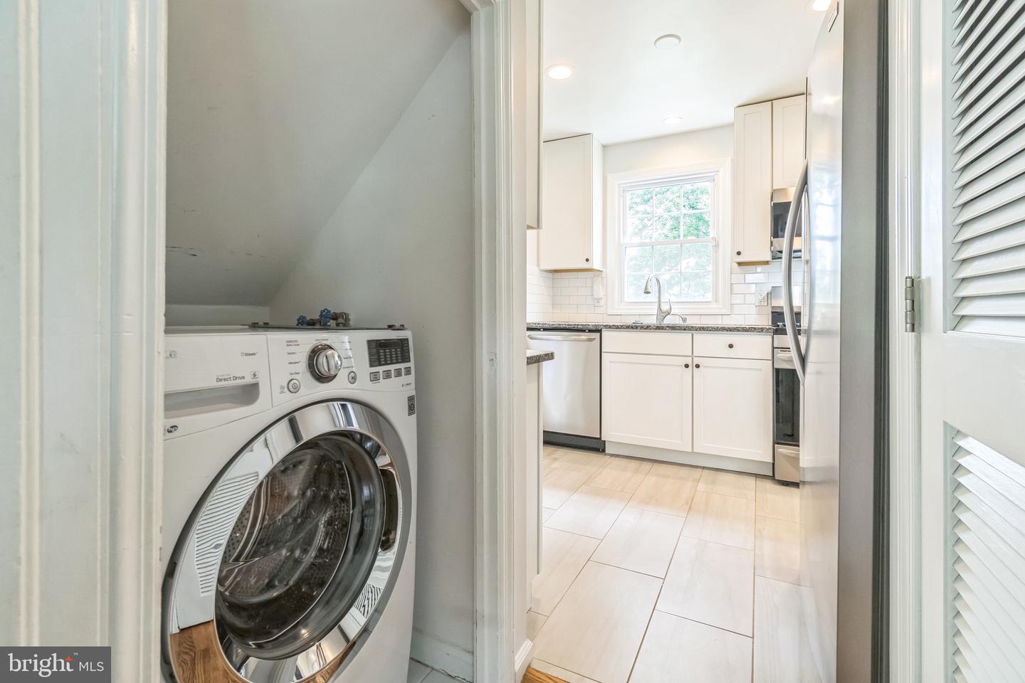 10904 DEVIN PL