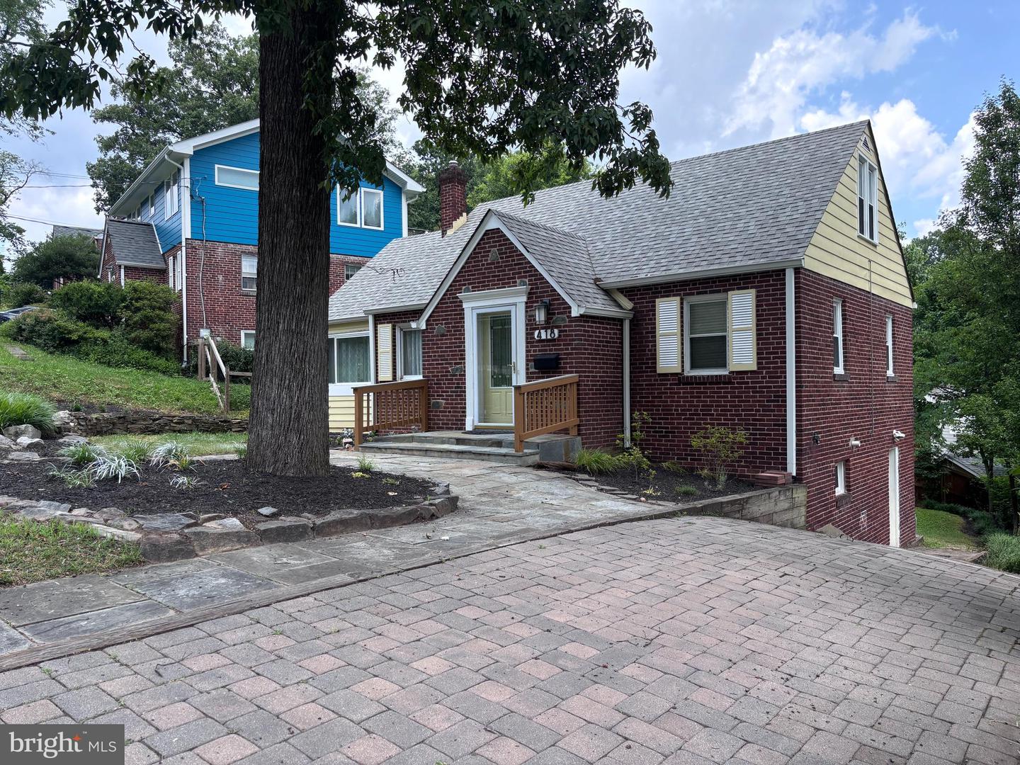 418 Boyd Ave