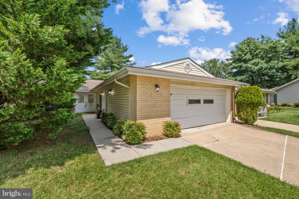 3300 Solomons Ct #100