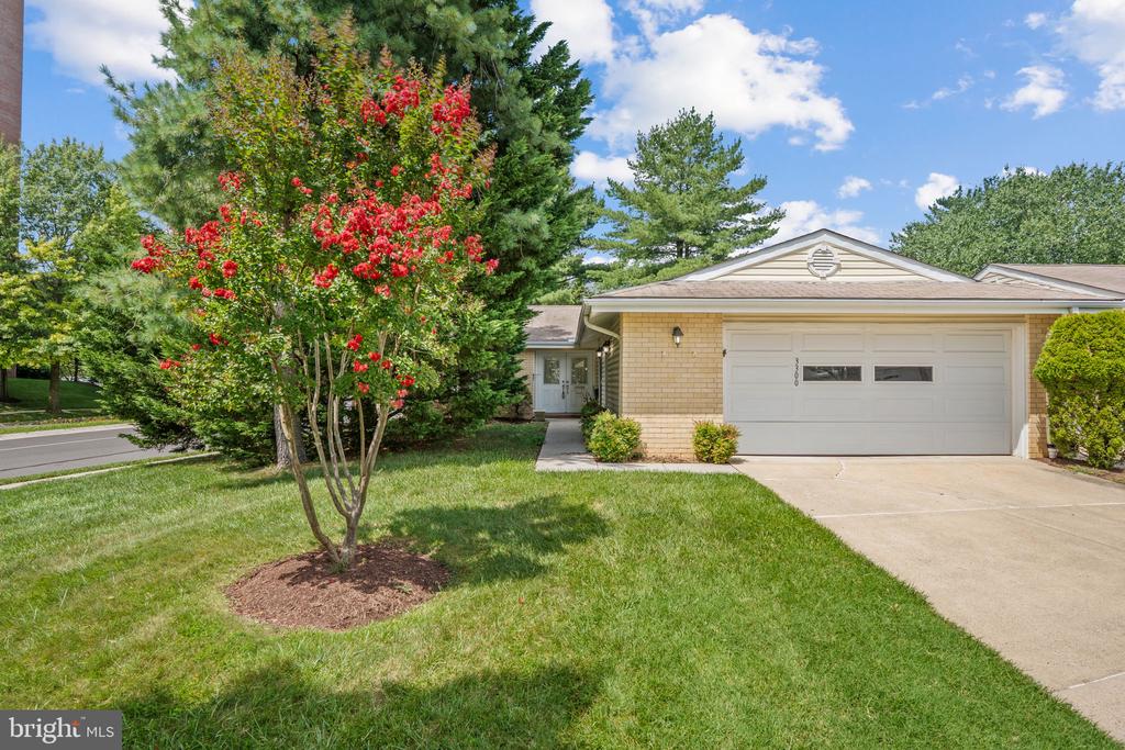 3300 Solomons Ct #100