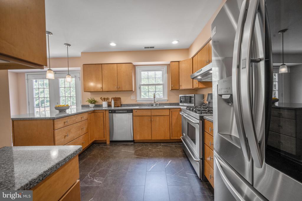 6043 LOGANWOOD DRIVE