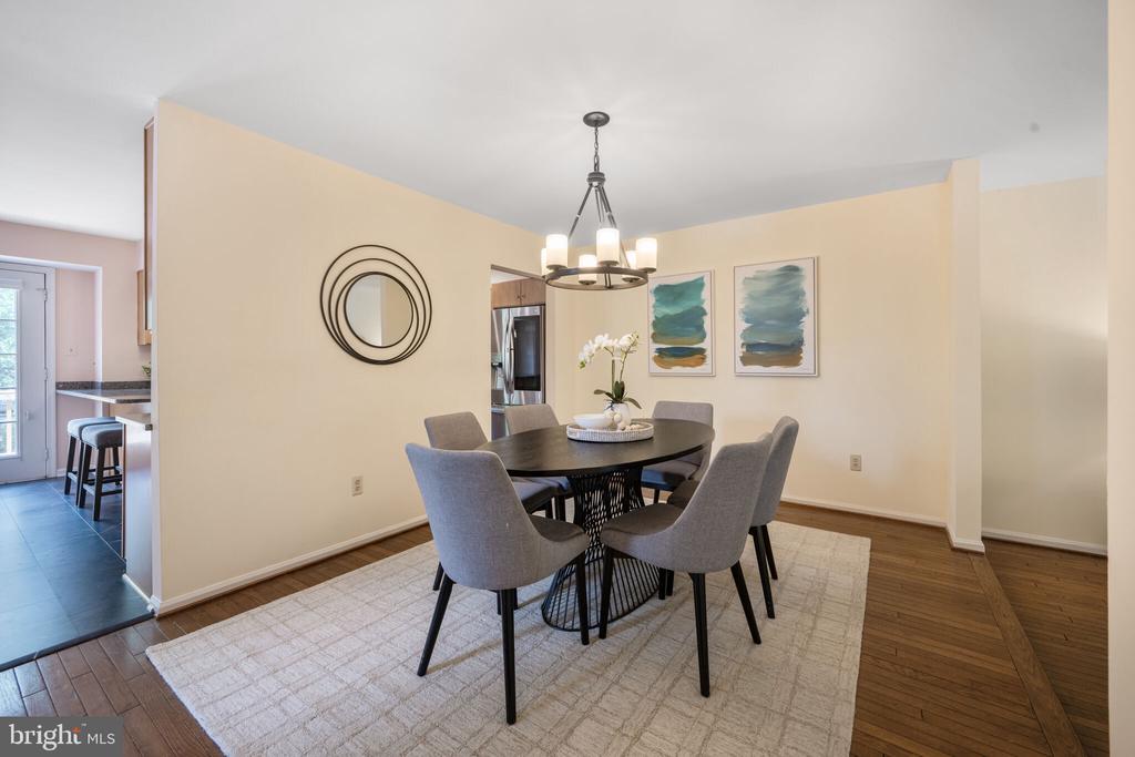 6043 LOGANWOOD DRIVE