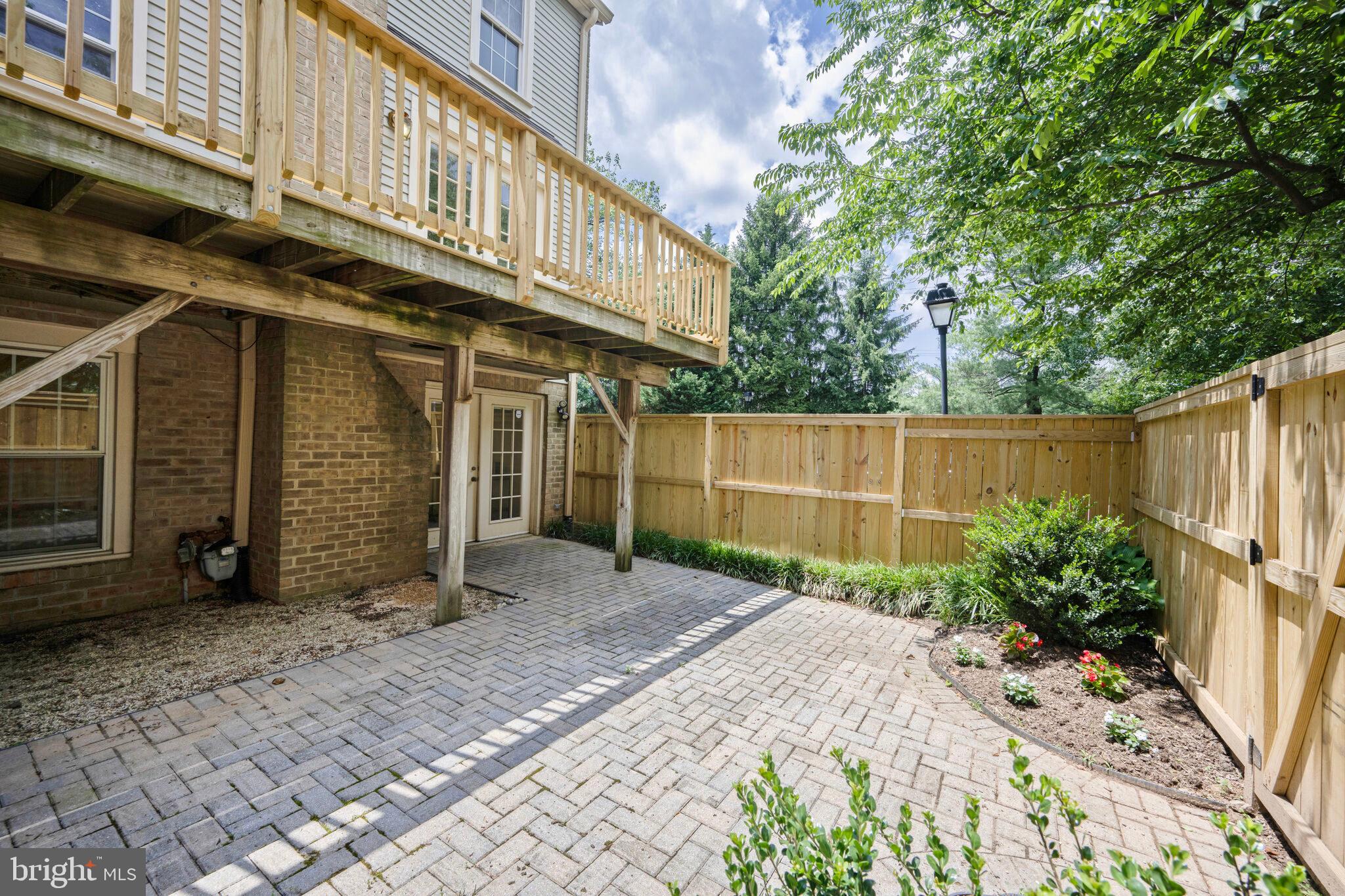 6043 LOGANWOOD DRIVE