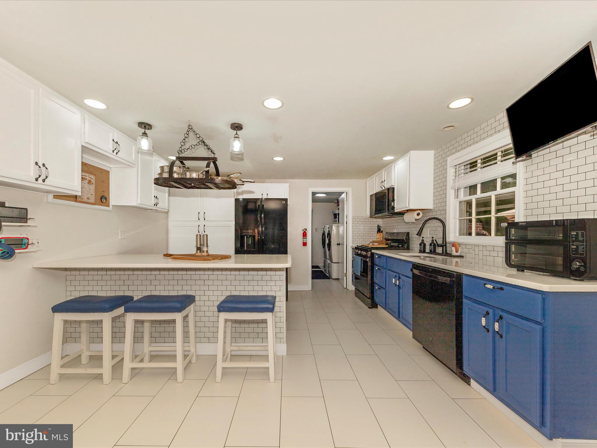 10636 Seneca Spring Way