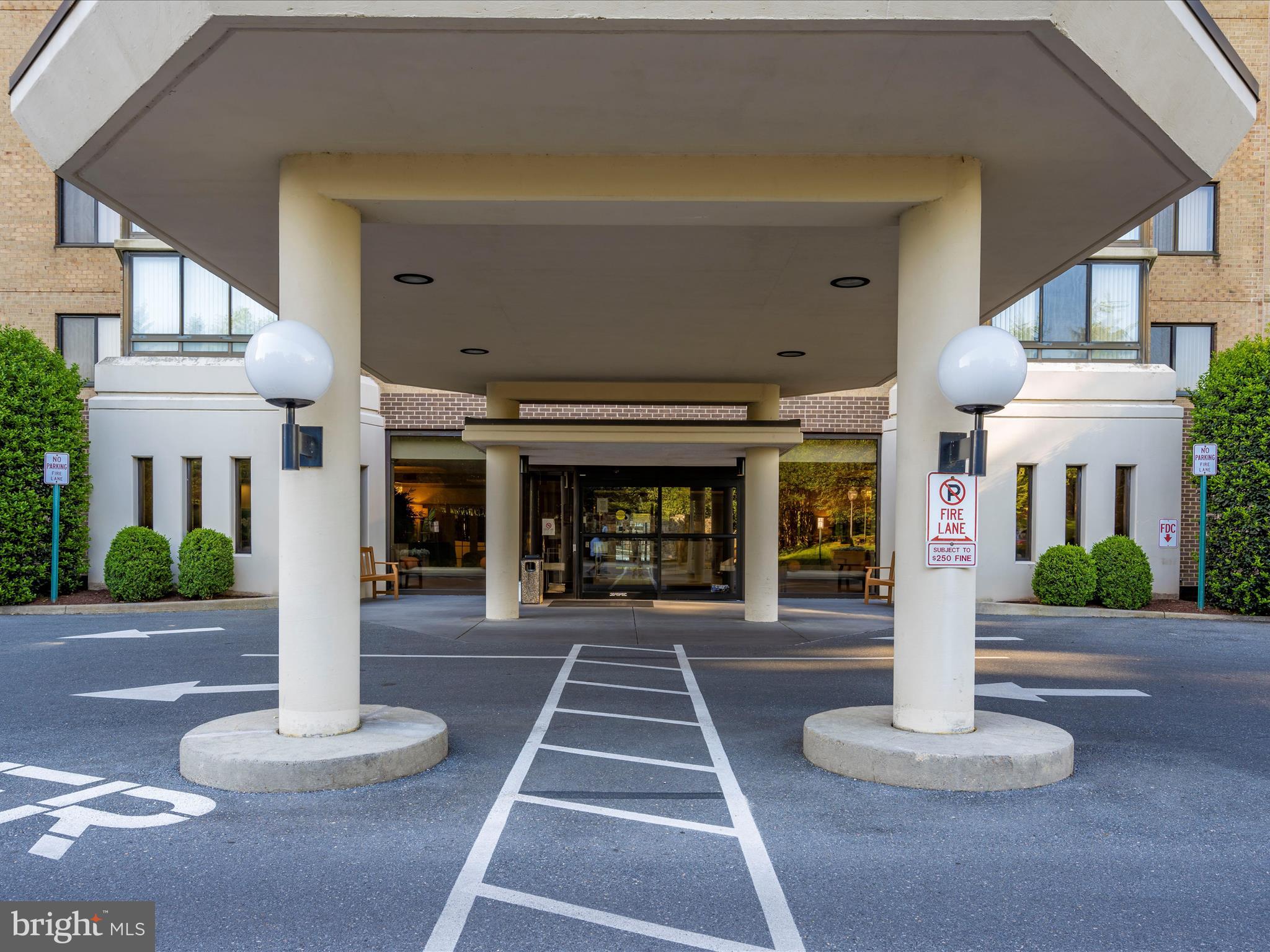 3310 N Leisure World Blvd N #911