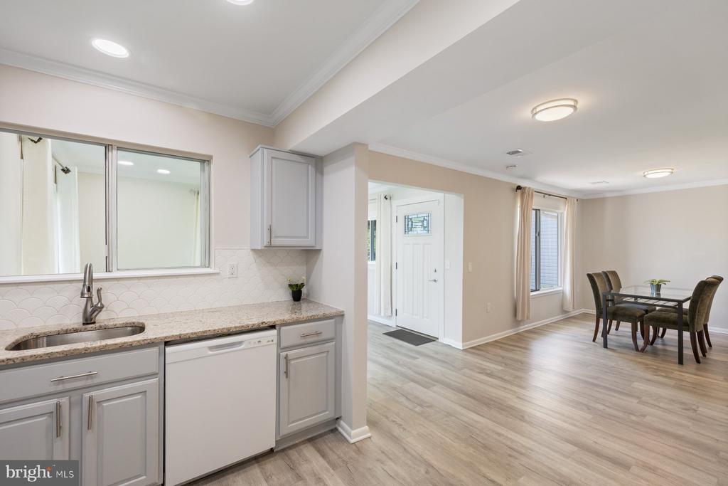 3533 Fitzhugh Ln #77-A