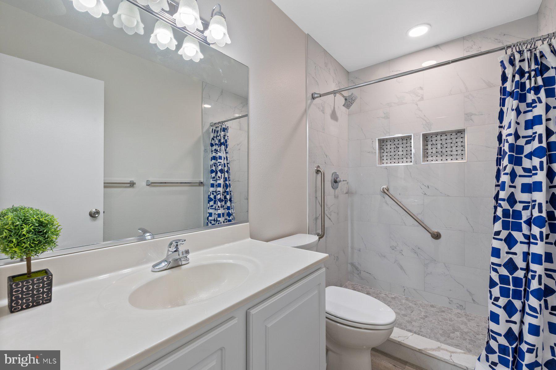 3533 Fitzhugh Ln #77-A