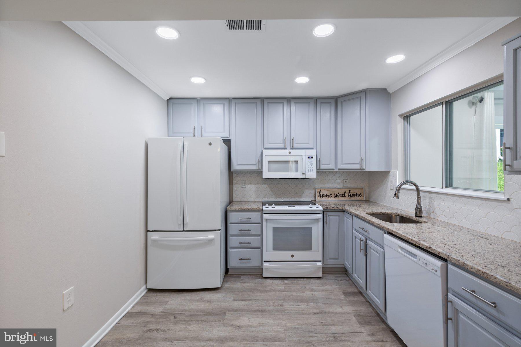 3533 Fitzhugh Ln #77-A