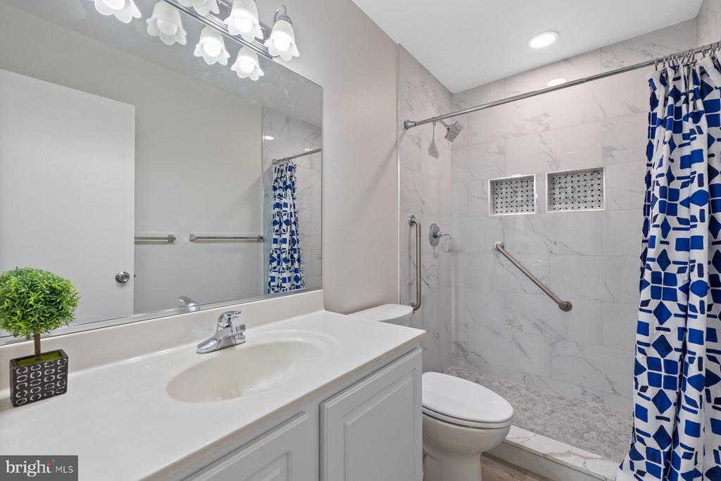3533 Fitzhugh Ln #77-A