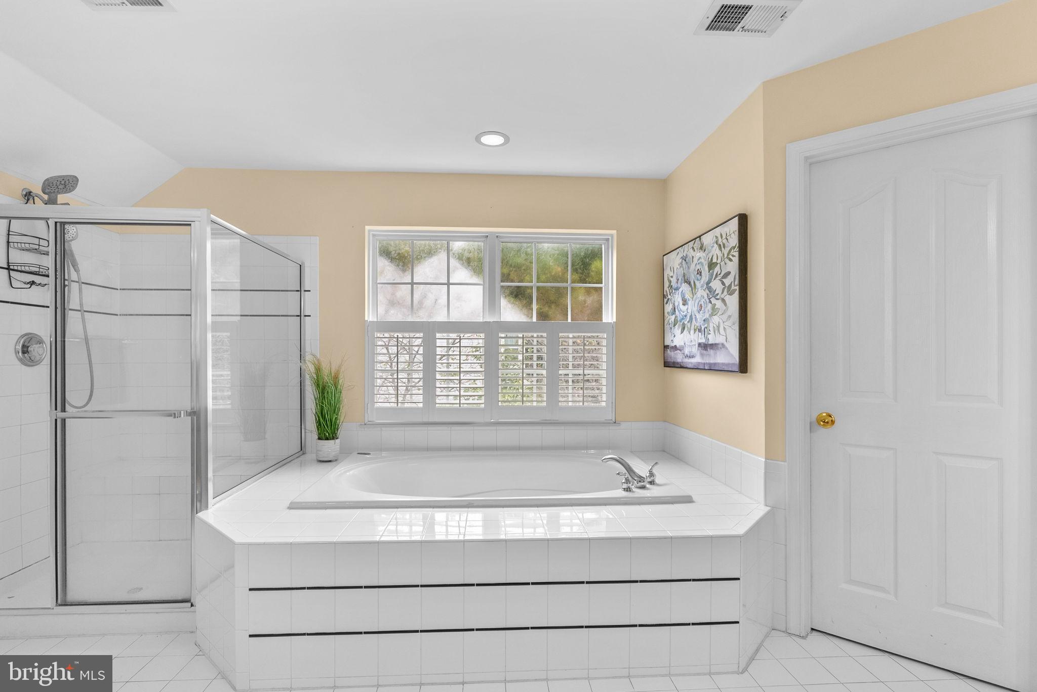 12700 SHAWNEE COURT