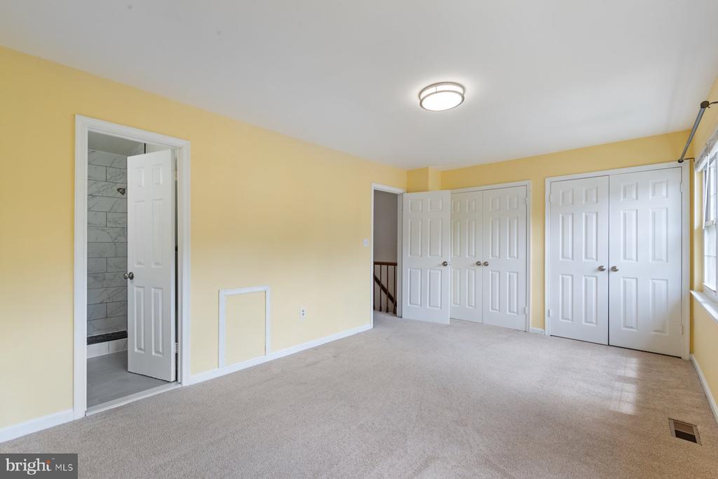 1043 Copperstone Ct