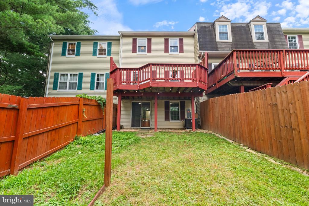 1043 Copperstone Ct