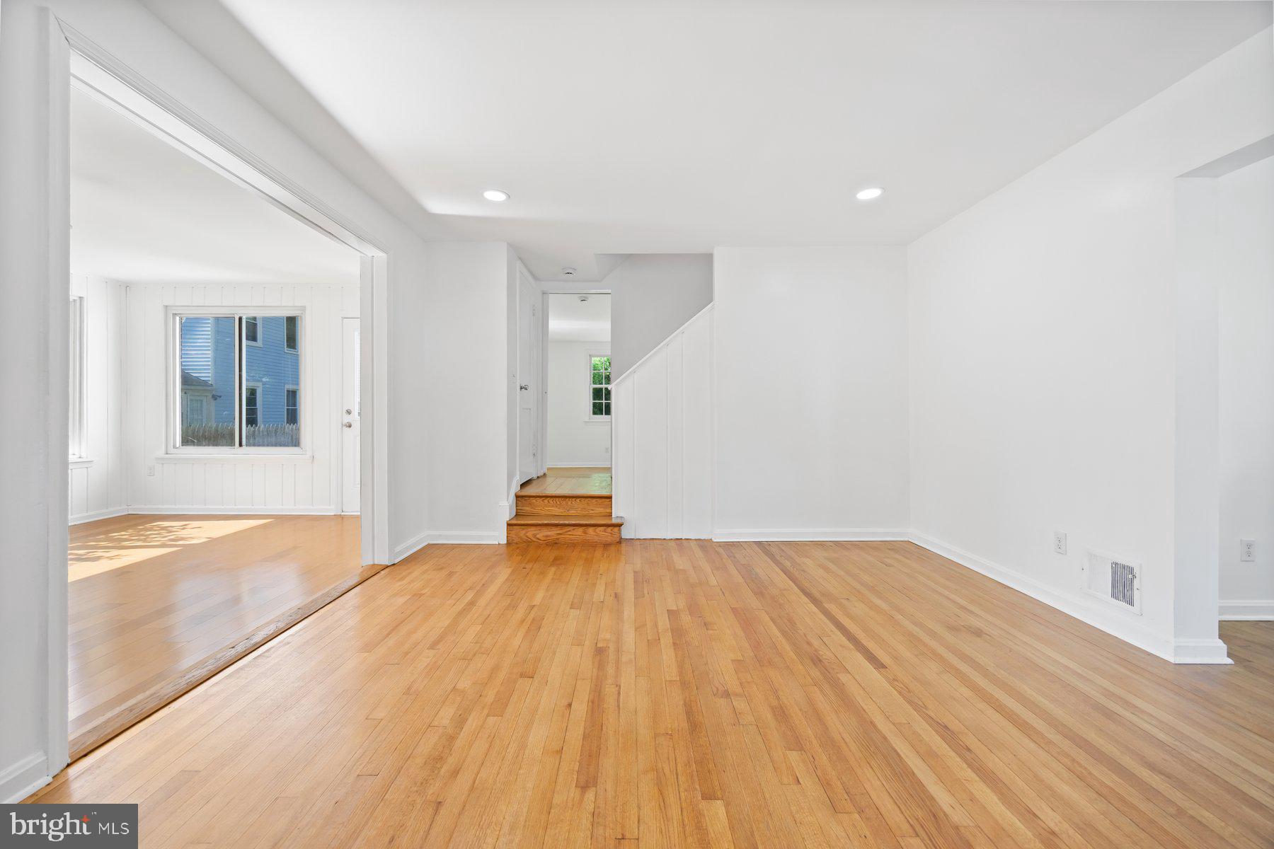 721 Mapleton Rd