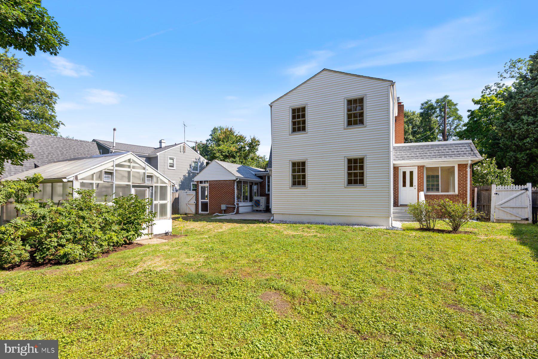 721 Mapleton Rd