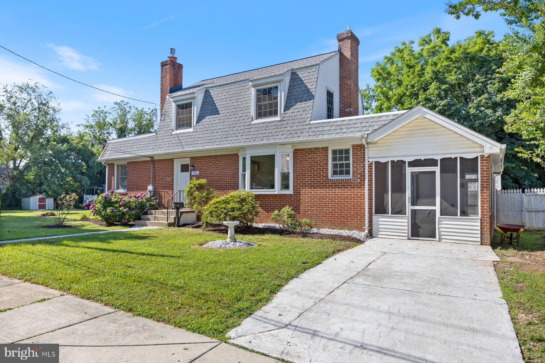 721 Mapleton Rd